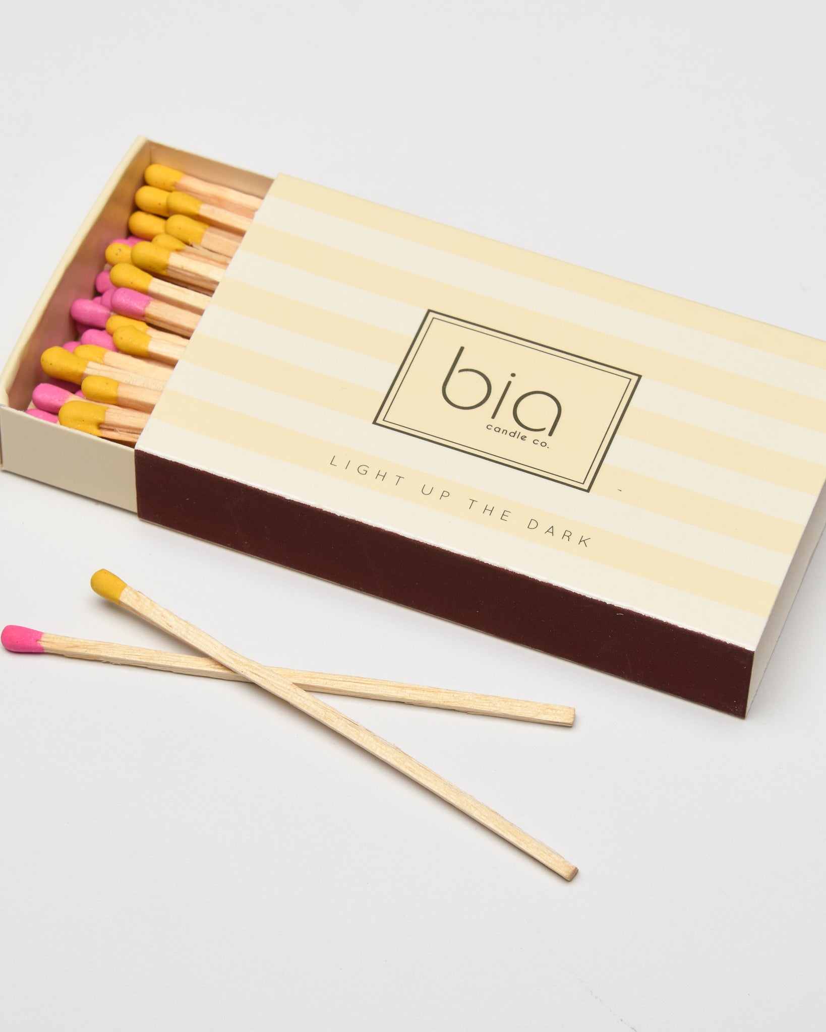 match box with long matches in multi color tips