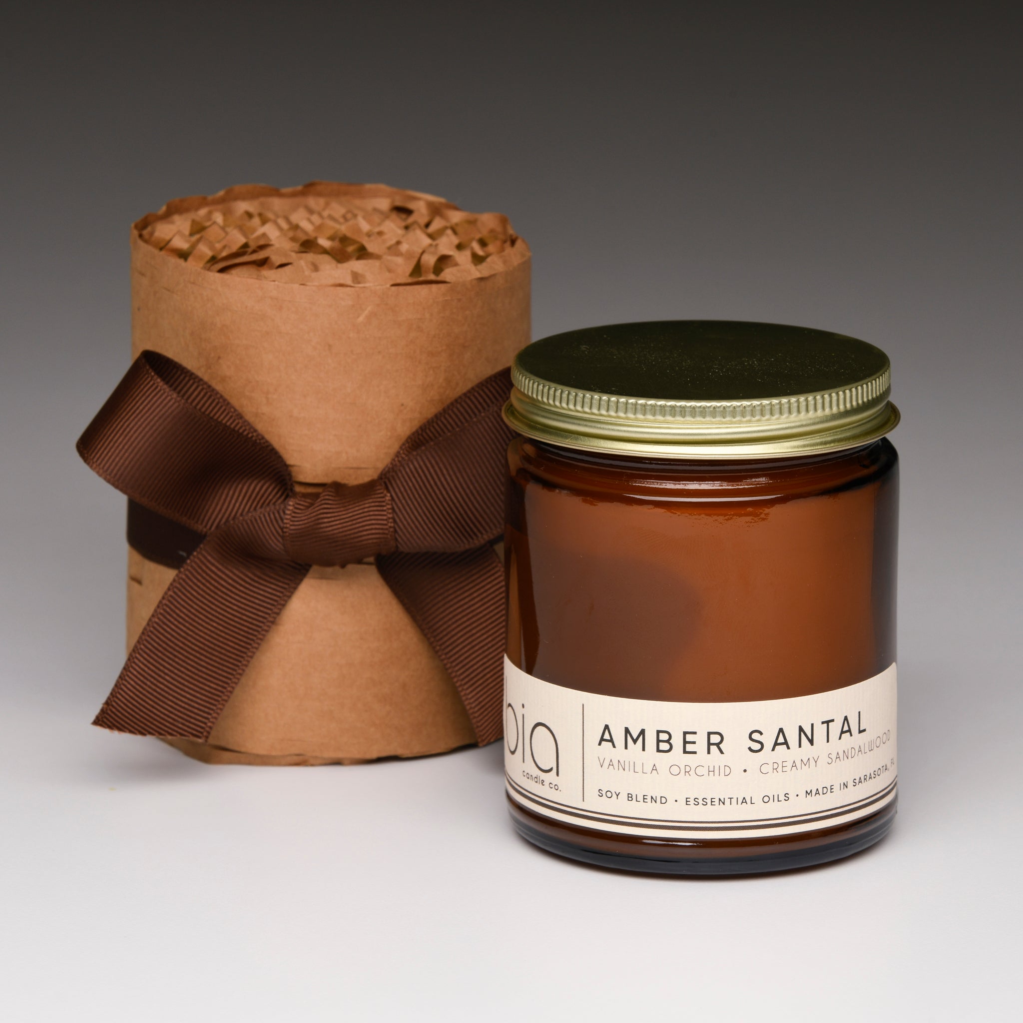 amber santal classic candle and gift wrap