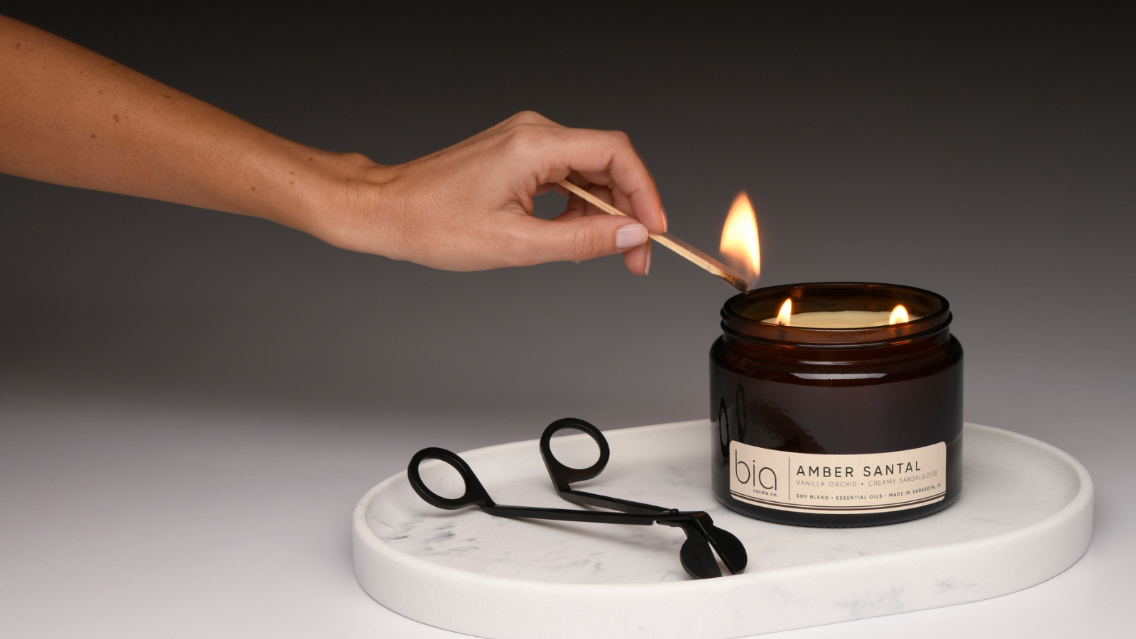 amber santal grande 2-wick candle