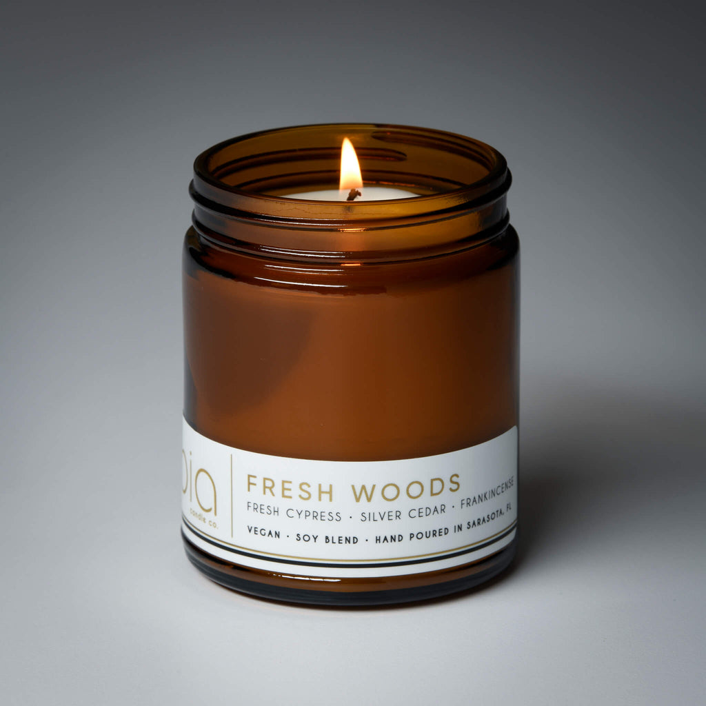  VAVERA Fraser Fir Candle Natural Wooden Wick (11oz Matte White  Jar). Vegan Soy Candle. Pine Candles for Home Scented. Non Toxic Candles  for Women or Men. Great Gift Candles. Hand-Crafted in